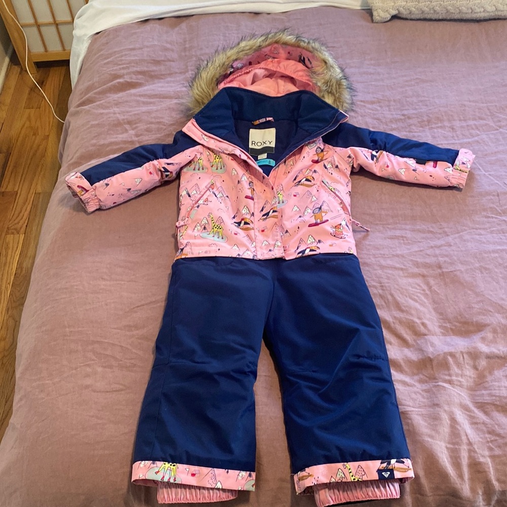 2T Roxy full body snowsuit with fur hood
